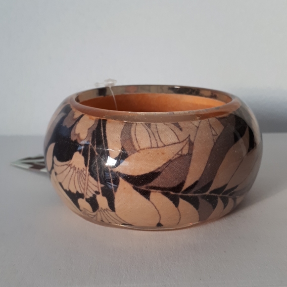 NWT Forever21 floral bangle - Picture 3 of 4